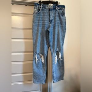 A&F curve love 90’s straight ultra high rise jeans- sz 32.
